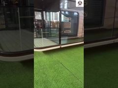 کپسول فضایی با تزئینات زیبا